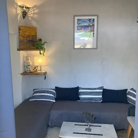 Konukevi Mas Paradiso 4*