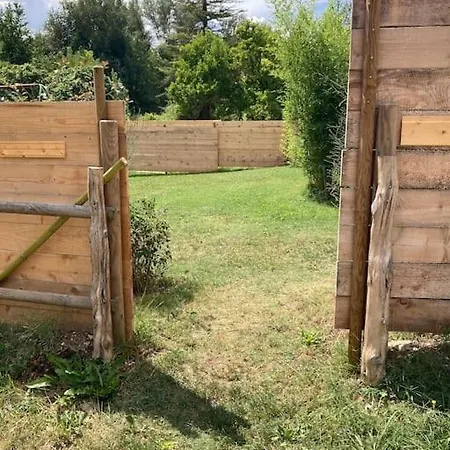 Mas Paradiso Konukevi